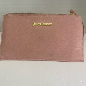 👛👛CLEARANCE👛👛 Juicy Couture Pink Pebbled Leather Wristlet